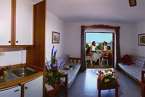 Aparthotel Ferrer Lime Isabel Cala Bona  3*, Cala Bona (Mallorca)